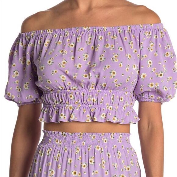 Abound shoulder puff rayon crop top size M, NWT - Picture 1 of 5